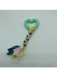 Gumi kutyajáték szív 7,5cm - textil fonattal - zöld
